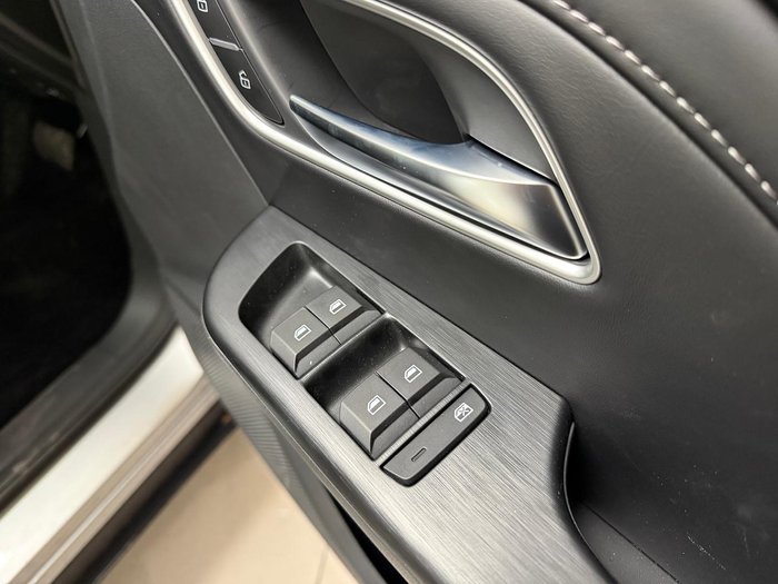 2025 MG ZS Essence ZS32 MY25.5 Sloane Silver