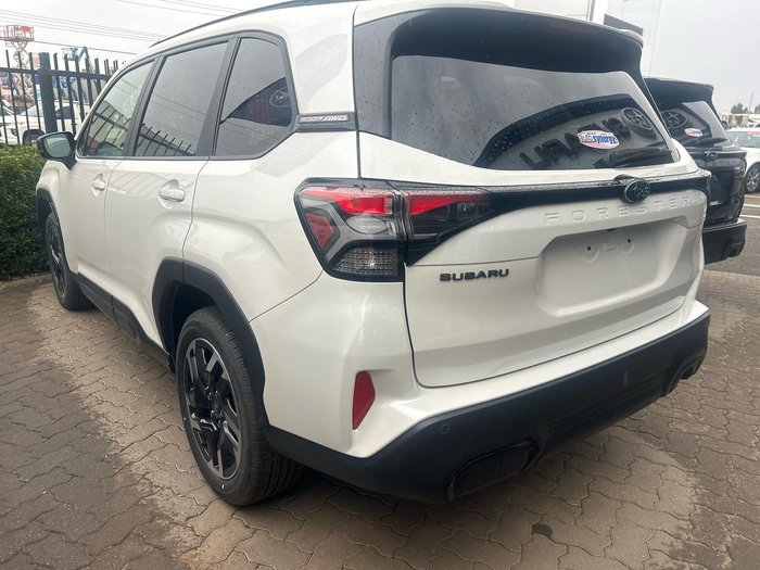 2025 Subaru Forester Touring S6 MY26 AWD Crystal White