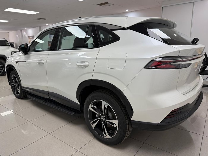 2025 MG HS Super Hybrid Excite AS33P MY25 Pearl White
