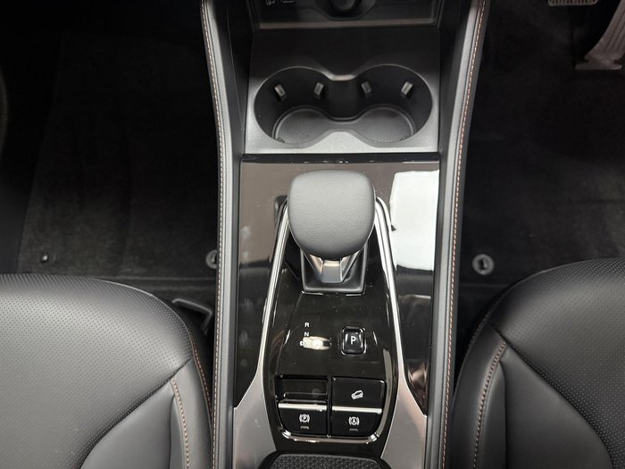 2025 MG HS Excite AS33 MY25 Diamond Red
