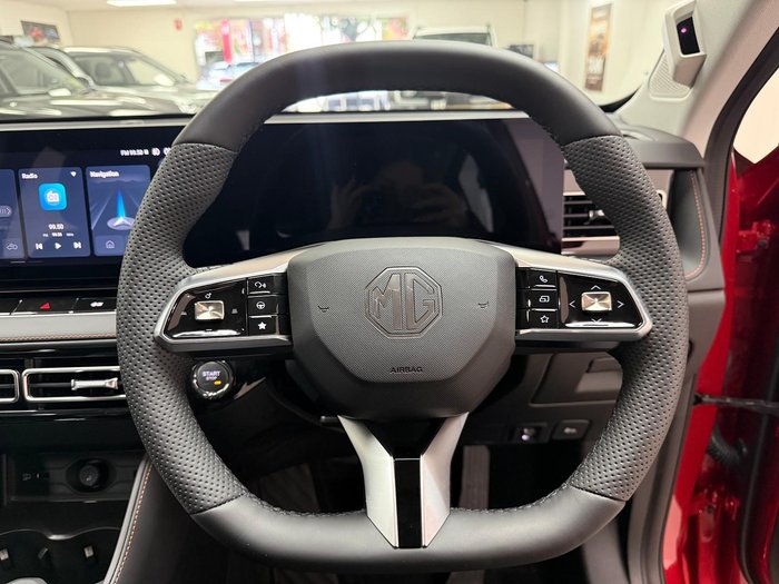 2025 MG HS Excite AS33 MY25 Diamond Red