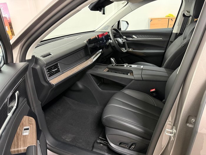 2025 MG QS Essence IS31 MY25 AWD Cashmere Silver