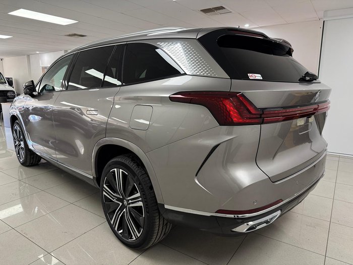 2025 MG QS Essence IS31 MY25 AWD Cashmere Silver