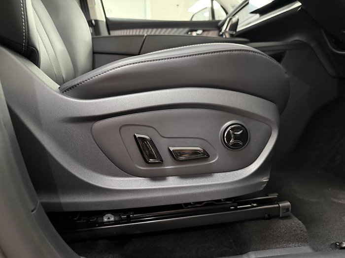 2025 MG QS Essence IS31 MY25 AWD Cashmere Silver