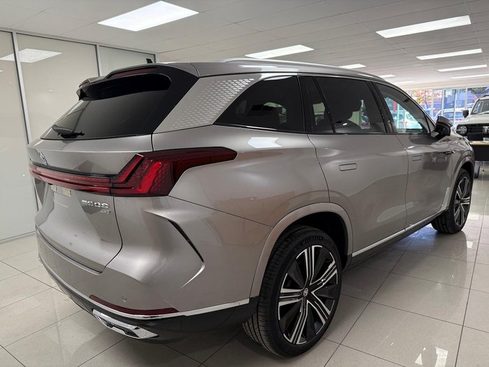 2025 MG QS Essence IS31 MY25 AWD Cashmere Silver