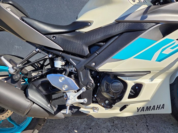 2024 Yamaha YZF-R3 WHITE