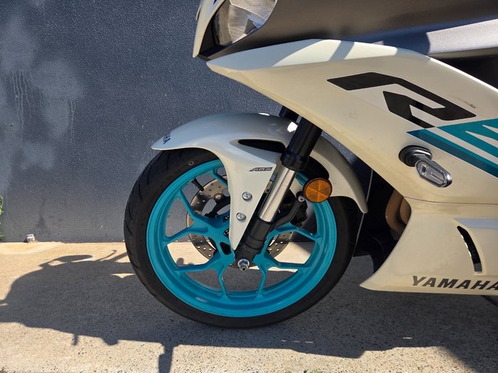 2024 Yamaha YZF-R3 WHITE