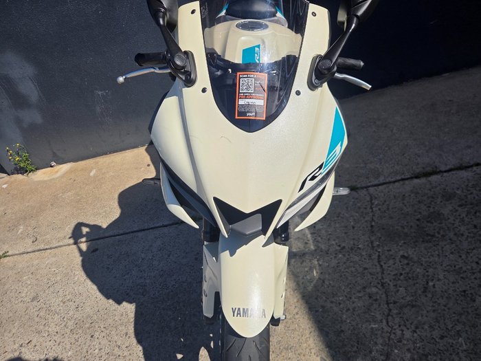 2024 Yamaha YZF-R3 WHITE