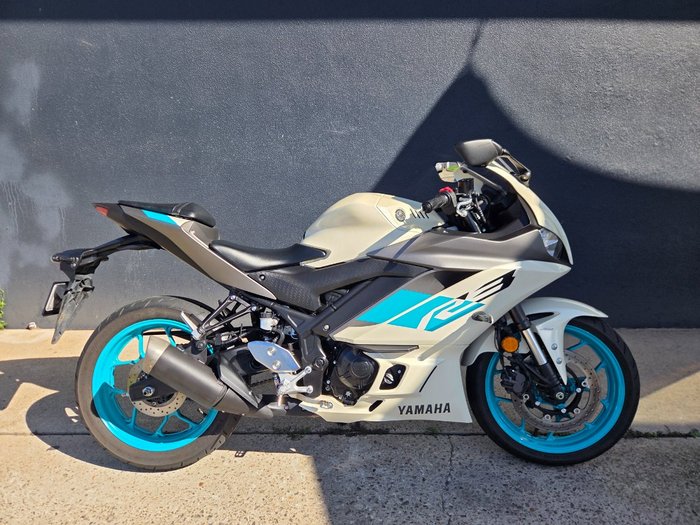 2024 Yamaha YZF-R3 WHITE