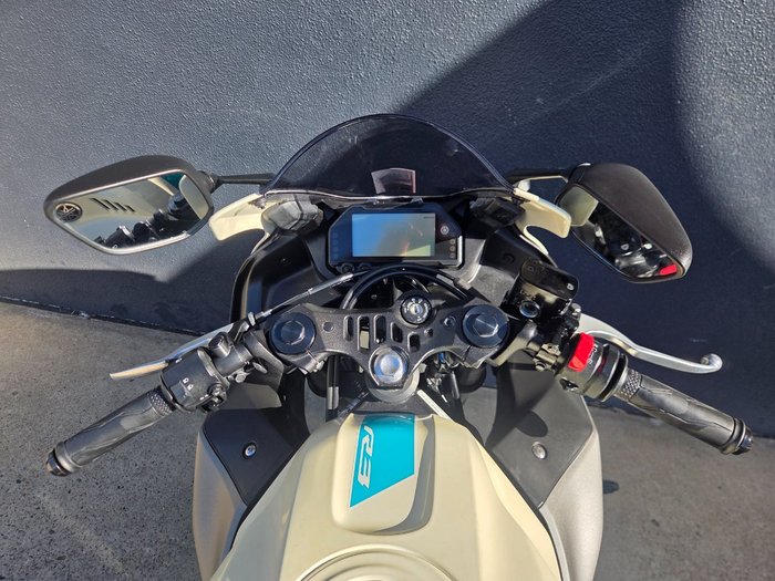 2024 Yamaha YZF-R3 WHITE