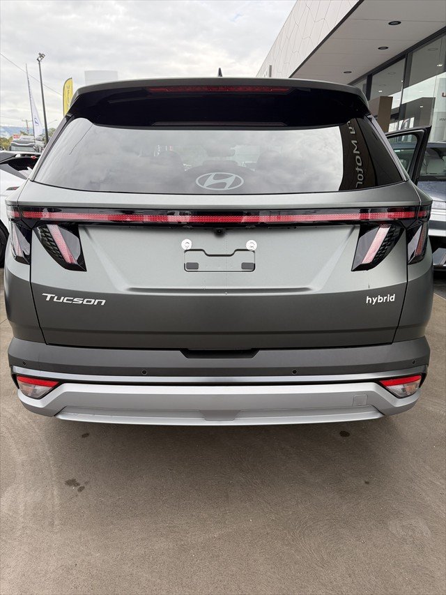 2026 Hyundai Tucson Hybrid Premium