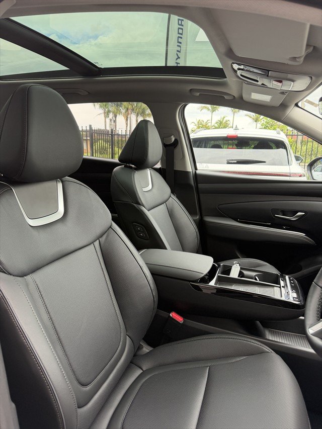 2026 Hyundai Tucson Hybrid Premium