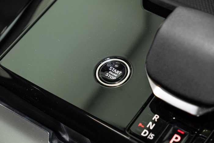 2025 Land Rover Range Rover Sport D250 Dynamic SE