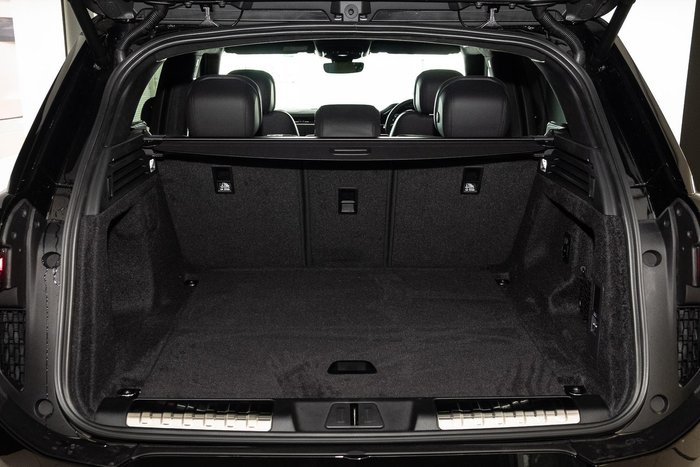 2025 Land Rover Range Rover Sport D250 Dynamic SE