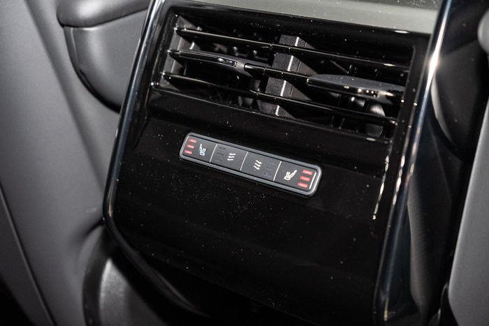 2025 Land Rover Range Rover Sport D250 Dynamic SE