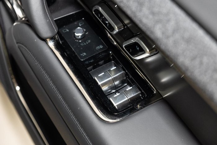 2025 Land Rover Range Rover Sport D250 Dynamic SE