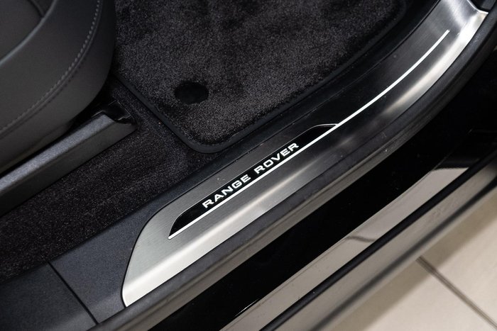 2025 Land Rover Range Rover Sport D250 Dynamic SE