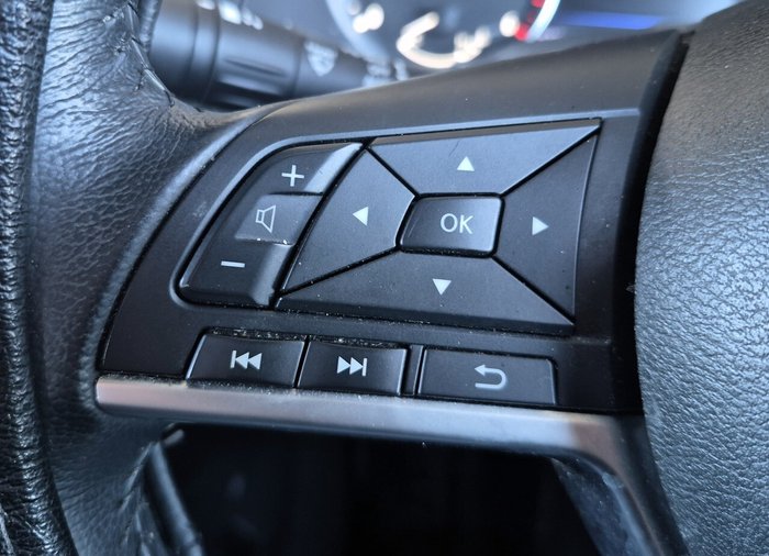 2021 Nissan Navara ST