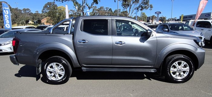 2021 Nissan Navara ST