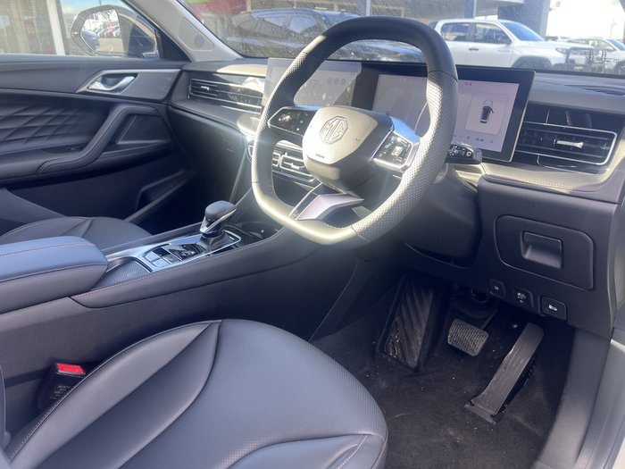 2025 MG HS Super Hybrid Essence