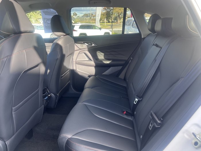 2025 MG HS Super Hybrid Essence