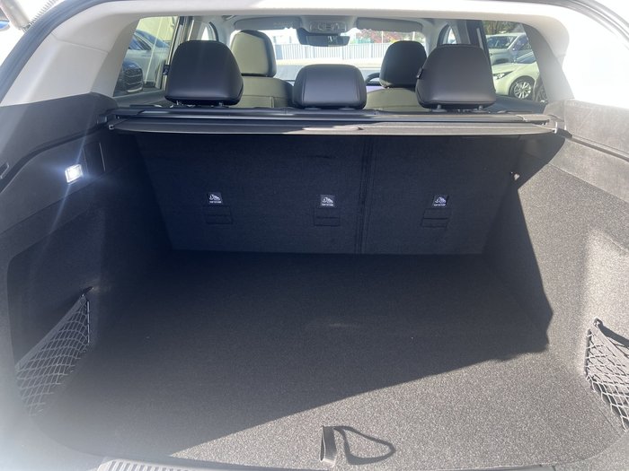 2025 MG HS Super Hybrid Essence