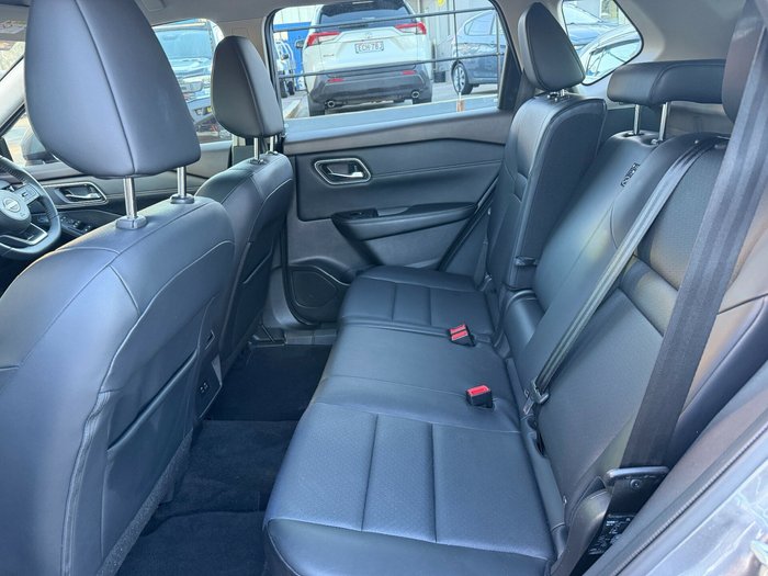 2023 Nissan X-TRAIL ST-L