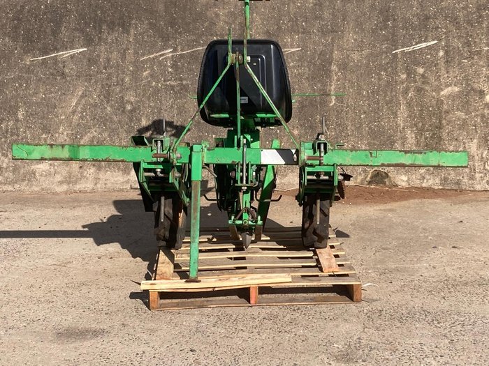 Sfoggia Single Row Transplanter