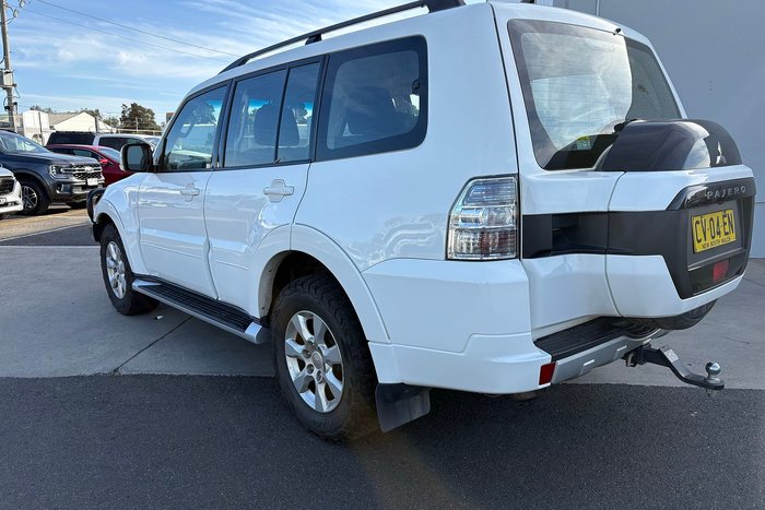 2019 Mitsubishi Pajero GLX