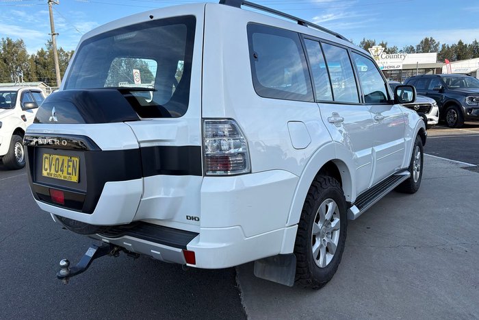 2019 Mitsubishi Pajero GLX