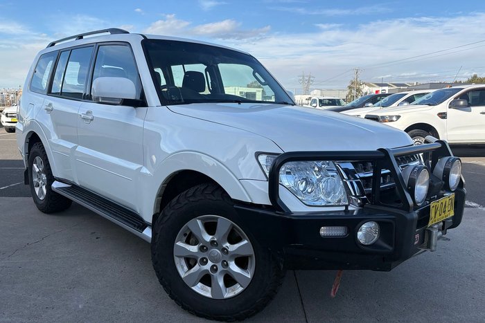 2019 Mitsubishi Pajero GLX