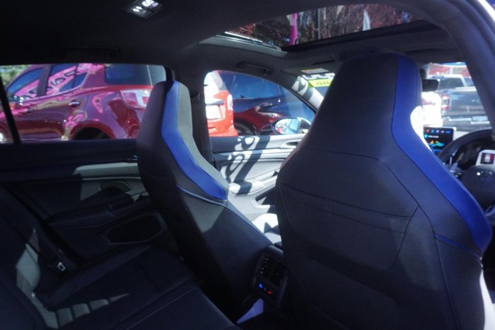 2025 Volkswagen Golf R Black Edition