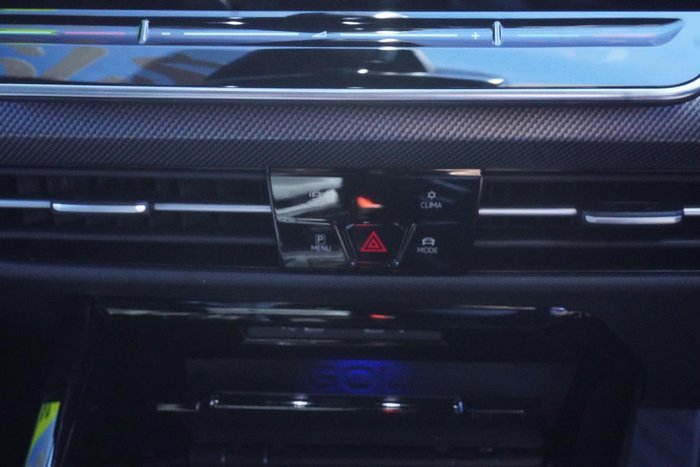 2025 Volkswagen Golf R Black Edition