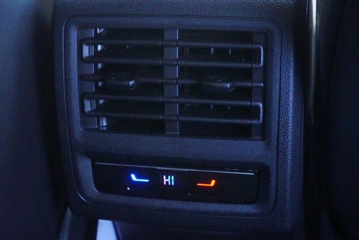 2025 Volkswagen Golf R Black Edition
