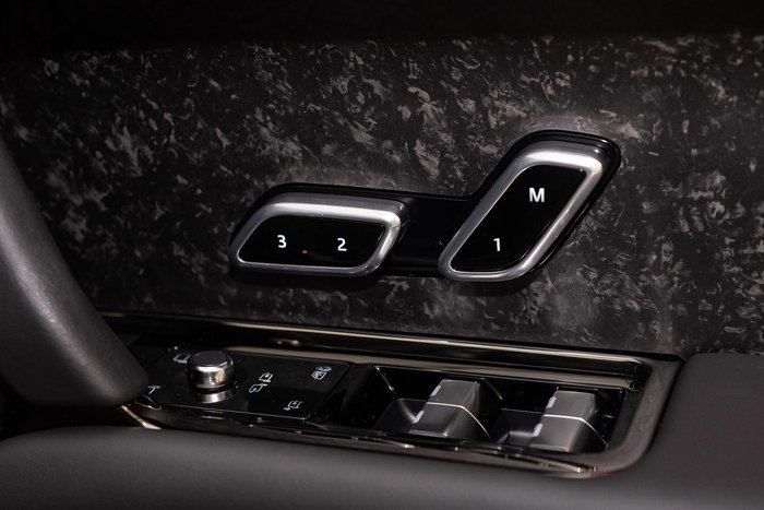 2025 Land Rover Range Rover Sport D350 Autobiography