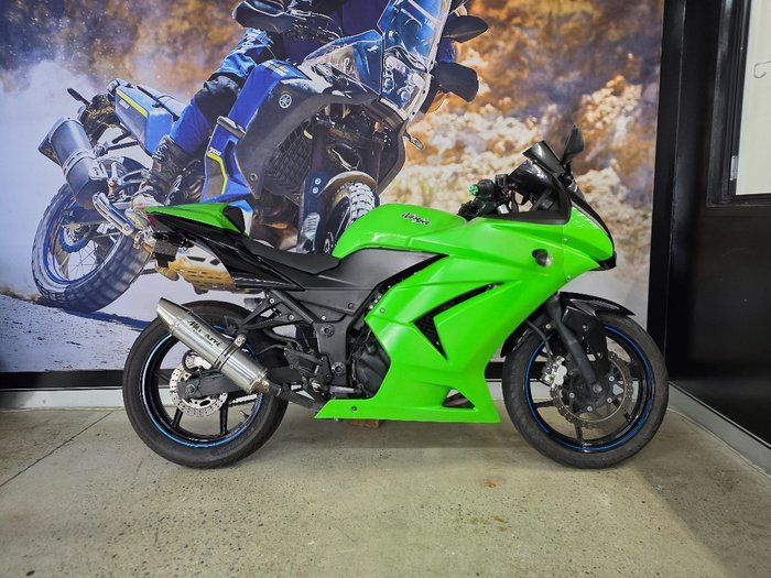 2012 Kawasaki NINJA 250R (EX250) GREEN