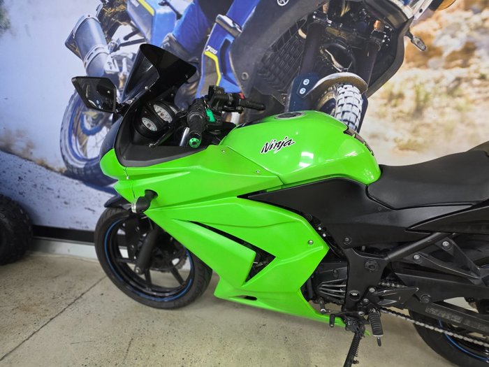 2012 Kawasaki NINJA 250R (EX250) GREEN