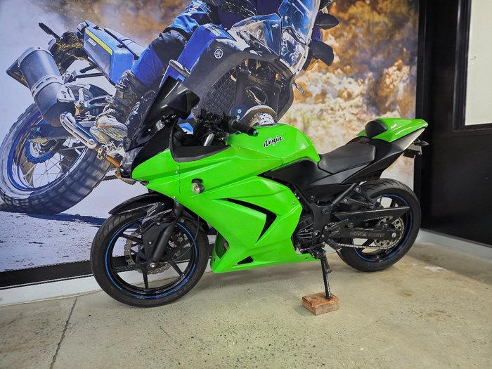 2012 Kawasaki NINJA 250R (EX250) GREEN
