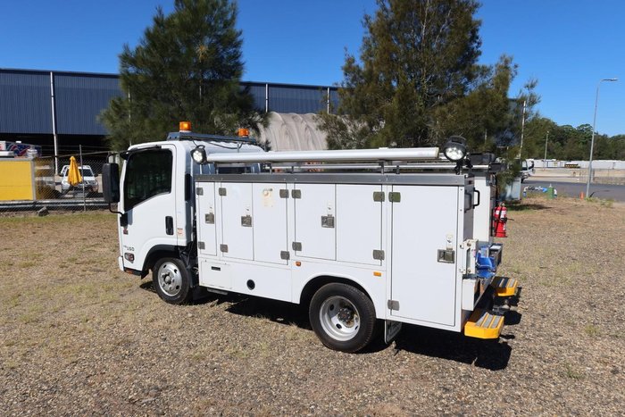 2017 Isuzu N Series NLR 45-150 Servicepack