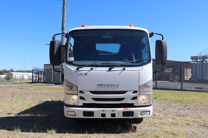2017 Isuzu N Series NLR 45-150 Servicepack