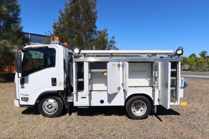 2017 Isuzu N Series NLR 45-150 Servicepack