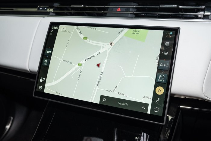 2025 Land Rover Range Rover Sport D250 Dynamic SE