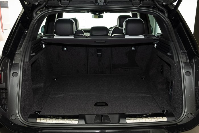 2025 Land Rover Range Rover Sport D250 Dynamic SE