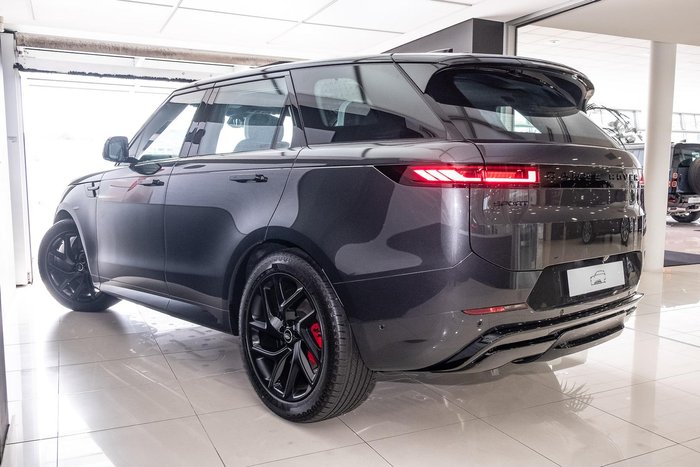 2025 Land Rover Range Rover Sport D250 Dynamic SE
