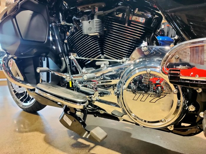 2026 HARLEY-DAVIDSON STREET GLIDE 3 (FLHLT) TRIKE VIVID BLACK