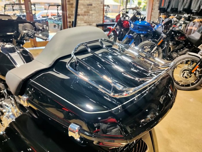 2026 HARLEY-DAVIDSON STREET GLIDE 3 (FLHLT) TRIKE VIVID BLACK