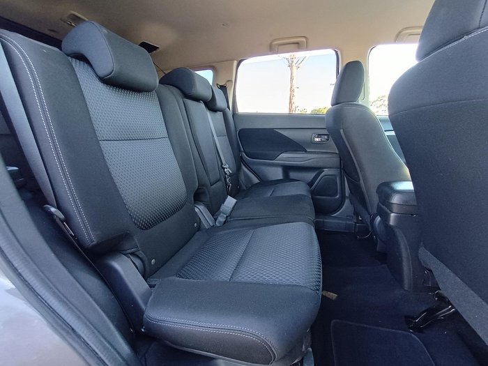 2015 Mitsubishi Outlander LS