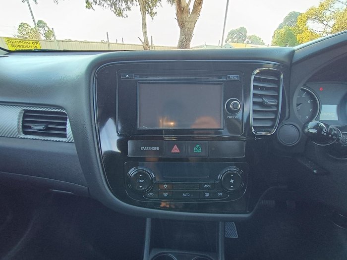 2015 Mitsubishi Outlander LS