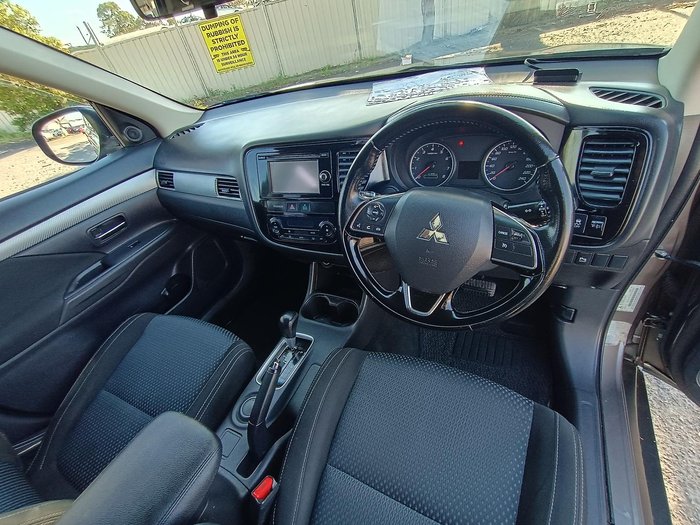2015 Mitsubishi Outlander LS