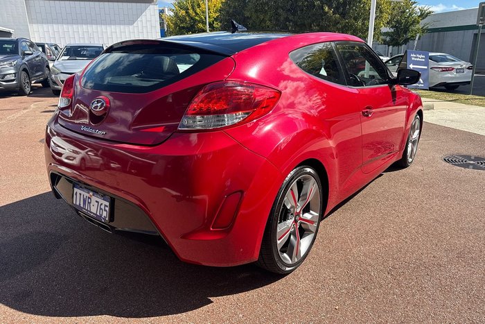 2012 Hyundai Veloster +